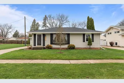2613 S Fountain Avenue, Appleton, WI 54915 - Photo 1