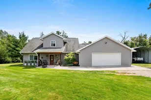 W10559 Fox Ln, Crivitz, WI 54114 - Photo 1