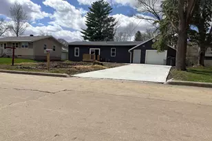 161 S Johnson St, Berlin, WI 54923 - Photo 1