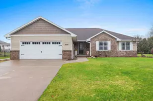 3519 Sandgate Castle Dr, Green Bay, WI 54313 - Photo 1