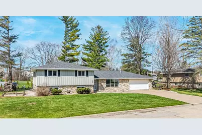 1835 Dexter Street, New London, WI 54961 - Photo 1