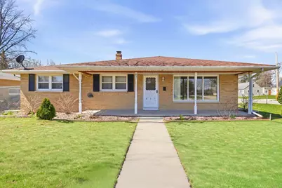 831 N Danz Avenue, Green Bay, WI 54302 - Photo 1