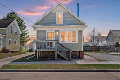 1313 21st Street, Two Rivers, WI 54241 - Photo 1