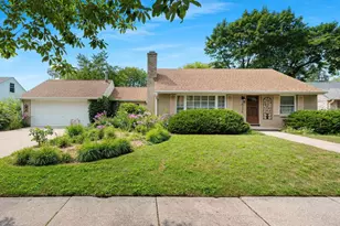 6339 N Bay Ridge Ave, Whitefish Bay, WI 53217 - Photo 1