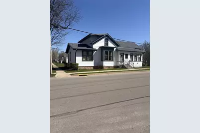 233 W Larrabee Street, Omro, WI 54963 - Photo 1