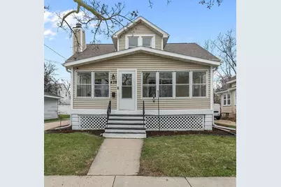 438 S Baird Street, Green Bay, WI 54301 - Photo 1