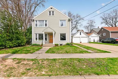 106 W Parkway Boulevard, Appleton, WI 54911 - Photo 1