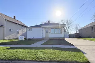 855 Appleton St, Menasha, WI 54956 - Photo 1