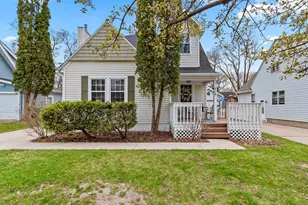 904 Allouez Terrace, Green Bay, WI 54301 - Photo 1
