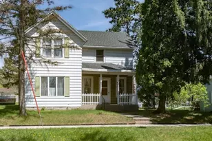 320 E Park St, Neshkoro, WI 54960 - Photo 1