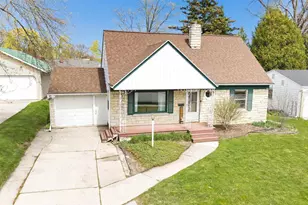 1262 Ridgedale Ct, Green Bay, WI 54304 - Photo 1