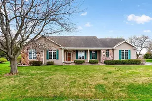 4431 Bellhaven Ln, Oshkosh, WI 54904 - Photo 1
