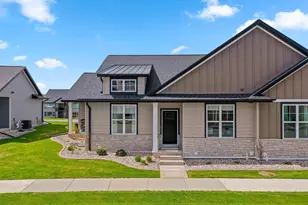 2832 Elm Tree Hl, Green Bay, WI 54313 - Photo 1