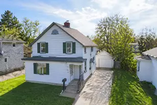 716 Depere St, Menasha, WI 54956 - Photo 1