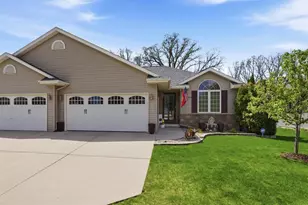 1314 S Park Ave, Fond du Lac, WI 54935 - Photo 1