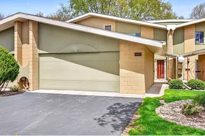 1237 W Nicolet Cercle, Appleton, WI 54914 - Photo 1