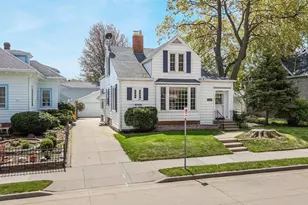 1119 E Parkway Ave, Oshkosh, WI 54901 - Photo 1