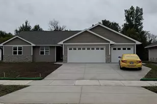 1731 Betty Jean Ln, Green Bay, WI 54313 - Photo 1