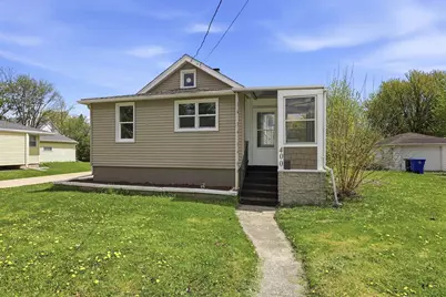 400 Dakota Street, Oshkosh, WI 54902 - Photo 1