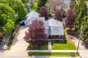 605 Maple St, Palmyra, WI 53156 - Photo 1