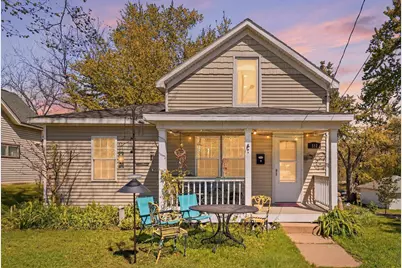 512 N Franklin Street, Waupaca, WI 54981 - Photo 1