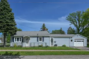2034 Minerva St, Oshkosh, WI 54901 - Photo 1