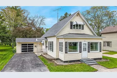 216 Maple Street, Redgranite, WI 54970 - Photo 1