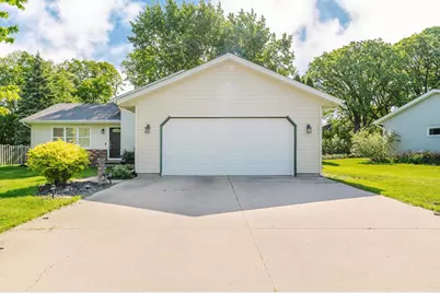 992 Honey Creek Road, Oshkosh, WI 54904 - Photo 1