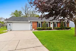 1267 Kill Deer Ln, Green Bay, WI 54313 - Photo 1