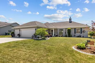 464 Sweetflag Ave, Fond du Lac, WI 54935 - Photo 1