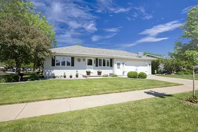 2909 S Summerset Drive, Appleton, WI 54915 - Photo 1