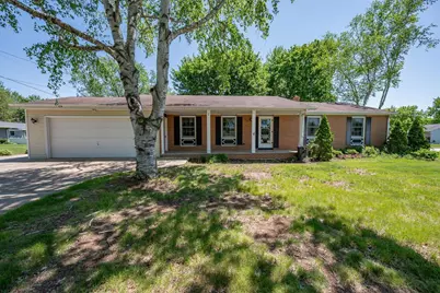 2657 Pioneer Drive, Green Bay, WI 54313 - Photo 1