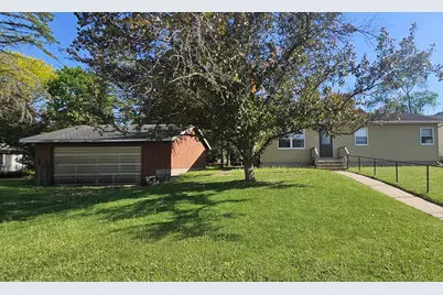 292 E Berlin Street, Berlin, WI 54923 - Photo 1