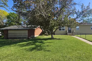 292 E Berlin St, Berlin, WI 54923 - Photo 1