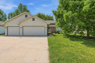45 Jacob Ave, Oshkosh, WI 54902 - Photo 1