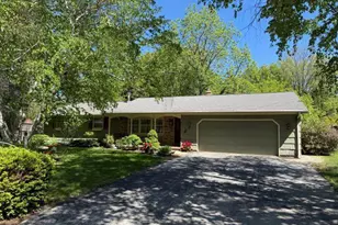 430 W Redwood Pl, Sturgeon Bay, WI 54235 - Photo 1