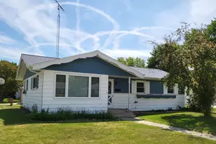 190 Prairie Ct, Fond du Lac, WI 54935 - Photo 1