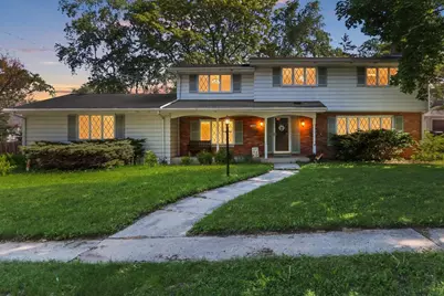 120 Iroquois Avenue, Green Bay, WI 54301 - Photo 1