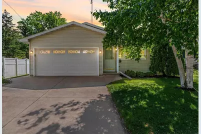 2352 Mt Vernon Street, Oshkosh, WI 54901 - Photo 1
