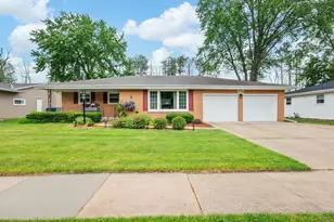 1738 Debra Ln, Green Bay, WI 54302 - Photo 1