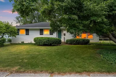 915 Tommark Street, Green Bay, WI 54304 - Photo 1