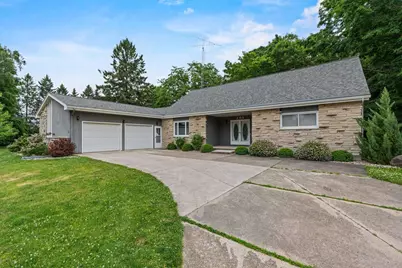 206 Woodside Street, Rosendale, WI 54974 - Photo 1