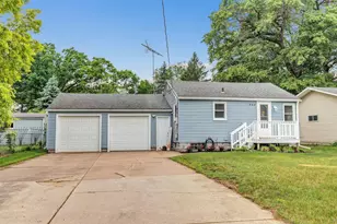 843 S Prospect St, Shawano, WI 54166 - Photo 1