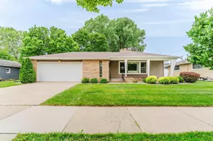 1947 Mc Curdy St, Oshkosh, WI 54902 - Photo 1