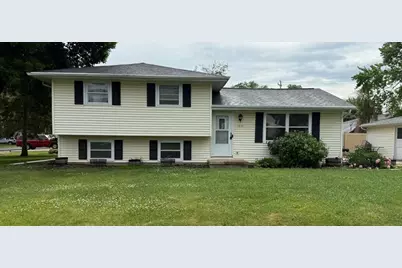 1021 Claude Street, Menasha, WI 54952 - Photo 1