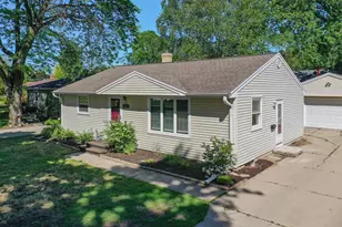 1525 Gross Ave, Green Bay, WI 54304 - Photo 1