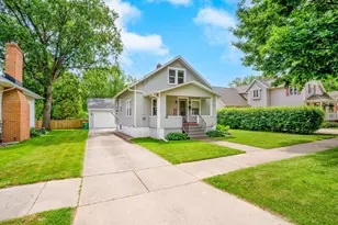 1037 S Roosevelt St, Green Bay, WI 54301 - Photo 1