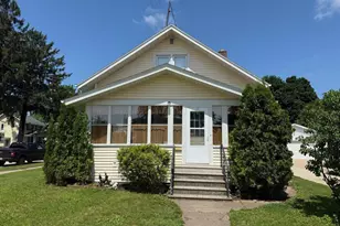 27 E 14th St, Clintonville, WI 54929 - Photo 1