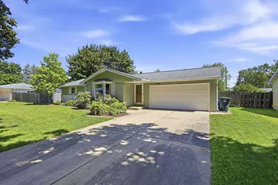 1530 Glen Road, Green Bay, WI 54313 - Photo 1
