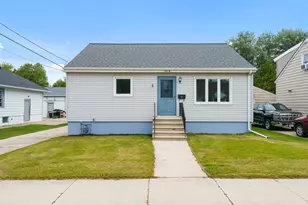 1014 24th St, Two Rivers, WI 54241 - Photo 1